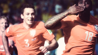 «Τουλίπες» για... φίλημα! (video)