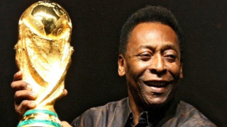 Εγκρίνει την τιμωρία του Σουάρες ο Πελέ