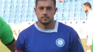 «Να συνεχίσει κόντρα σ’ όλους»!