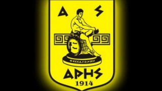 Παίκτρια του Άρη πανηγύρισε σηκώνοντας τη φανέλα! (video)