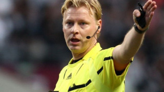 Ο Ολλανδός Κέβιν Μπλομ σφυρίζει με την Γκινγκάμπ