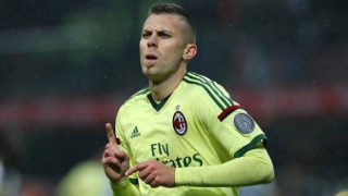 Με υπογραφή Μενέζ