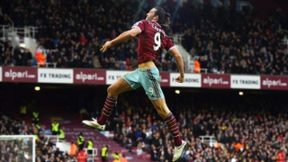 Σφυροκόπημα α λα Κάρολ!