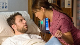 Η... κομμένη ερωτική σκηνή από τη νέα ταινία της Jennifer Aniston (videos)