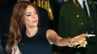 Lady Gaga: Με βίασε ένας άνδρας με τα διπλά μου χρόνια
