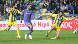 Με κεφαλιά του Πέτριτς πλησίασε στην κορυφή 