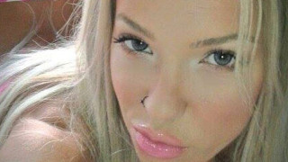 Η Ελληνίδα με τα καλύτερα οπίσθια που έχει τρελάνει το Facebook!