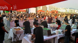 Θεσσαλονίκη: Ρεκόρ Γκίνες για             καλό σκοπό ο Πετρετζίκης