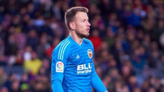 Απέκτησε τον αντί-Σίλεσεν            η Μπαρτσελόνα