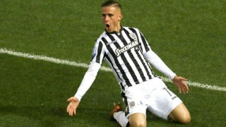 Απολαμβάνει την Χαλκιδική με flyboarding ο Πέλκας! (vid)