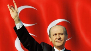 Μπαχτσελί: «Κουτσή πάπια ο Τσίπρας, ας βγει μπροστά μας και θα δει...»