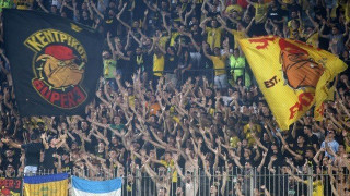 Photogallery από τις        κερκίδες στο Αρης-Ατρόμητος