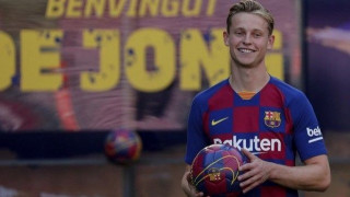 Παρουσία 20.000 κόσμου, παρουσίασε Ντε Γιονγκ η Μπαρτσελόνα