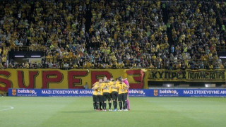 Οι τελευταίες «ντόπες» στους παίκτες του Αρη στα αποδυτήρια (video)