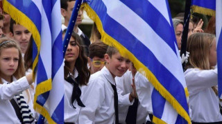 Τέλος η κλήρωση για τη σημαία – Σημαιοφόροι οι αριστούχοι και πάλι