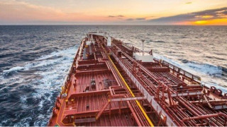 Έλληνας εφοπλιστής ελέγχεται για σπάσιμο του εμπάργκο σε Ιράν-Συρία