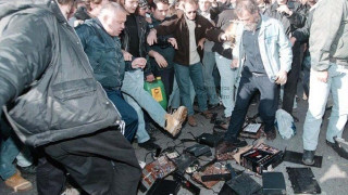 Το κανάλι της μεροληψίας  ασχημονεί     και εξοργίζει