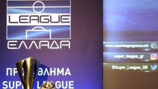 Ολα τριγύρω           αλλάζουν  κι όλα τα ίδια μένουν