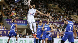 «Ελλάδα», το νέο παπούτσι του Γιάννη Αντετοκούνμπο (vid)