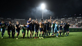 Υποδοχή ηρώων στους παίκτες της Σλόβαν        (video)