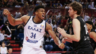 LIVE: Τσεχία - Ελλάδα                       (Παγκόσμιο Κύπελλο)