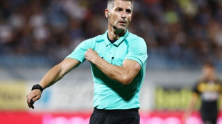 Οι φωνές                                 πριν τη σέντρα