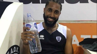 Και... τραγουδιστής         ο Σμιθ του ΠΑΟΚ        (vid)