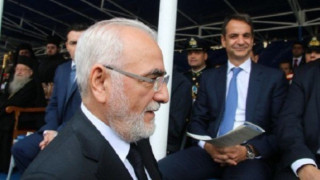 Παπαχρήστος: «Αμήχανη η χειραψία Σαββίδη-Μητσοτάκη» (audios)