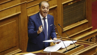 Βελόπουλος για Μαρινάκη: «Χαιρετίσματα στις... κότες της Β. Ελλάδας!»