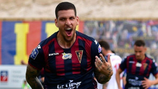 Η αποθέωση του Τριανταφυλλόπουλου               εν πτήσει (video)