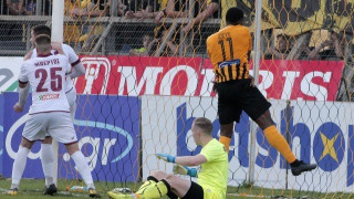 Τα λάθη                             φάνηκαν (και) προχθες