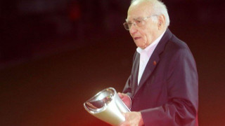 Επίθεση του Δαρίβα                  στον Μητρόπουλο