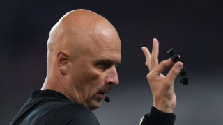 Αυτός είναι ο διαιτητής                              στο Ιταλία-Ελλάδα