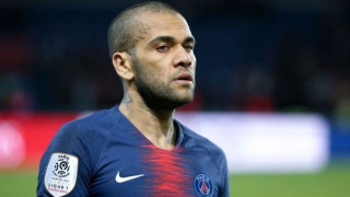 Ντάνι Άλβες: «Το Παρίσι είναι μια πόλη γεμάτη γ@@@@μένους ρατσιστές»