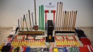 Τσεκούρια, ρόπαλα και πανό στους συνδέσμους ΠΑΟΚ και Αρη (pics)