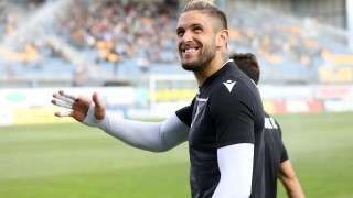 Απίστευτο σχόλιο Πασχαλάκη σε Σιώπη: «Όταν είσαι αγαπούλης….» (pic)