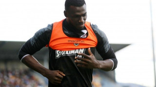 Η υπόκλιση του Εσίτι     στον αρχηγό Βιεϊρίνια! (Pic)