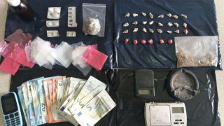 Θεσσαλονίκη: Έφοδος αστυνομικών σε σπίτι ναρκέμπορου