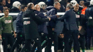 Όχι, δεν είναι                           αυτός ο Δώνης