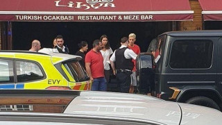 Παραδόθηκε ο δεύτερος  δράστης για την επίθεση στον Οζίλ  (vid)