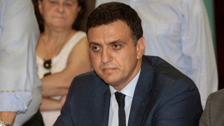 «Σκεφτόμαστε να επιδοτήσουμε θερμάστρες για να καπνίζει ο κόσμος έξω»