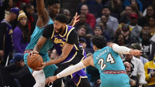 Νίκη-θρίλερ για τους Λέικερς, στο κατόπι τους οι Μπακς (vids)