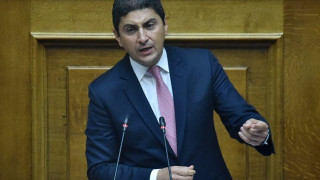 Αυγενάκης    για          Βελόπουλο: «Εκανε σόου...»