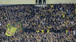 Ιερολοχίτες: «Δε μας νοιάζει ποιος παίζει, τα λαρύγγια μας στο πέταλο»