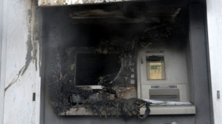 Θεσσαλονίκη: Μπαράζ εμπρηστικών επιθέσεων τα ξημερώματα