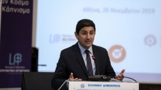 Η αντίδραση Αυγενάκη για το «όχι» των τριών παικτών του Ολυμπιακού!