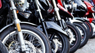 Επανέρχεται η                       κάρτα θορύβου για τα δίκυκλα