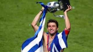 Στα χέρια του Ζαγοράκη ξανά το τρόπαιο του Euro                  (pic)