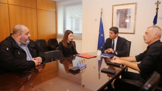 Εκθετος θεσμικά ο Αυγενάκης από τη συνάντηση       με Ολυμπιακό