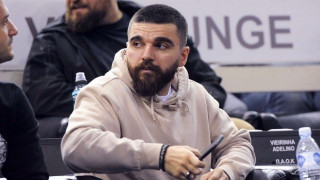 Διαδικτυακή κόντρα Σαββίδη-Καραπαπά για τα επεισόδια στο Καραϊσκάκη